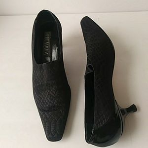 Prevata black embossed fabric heels-sz 9B